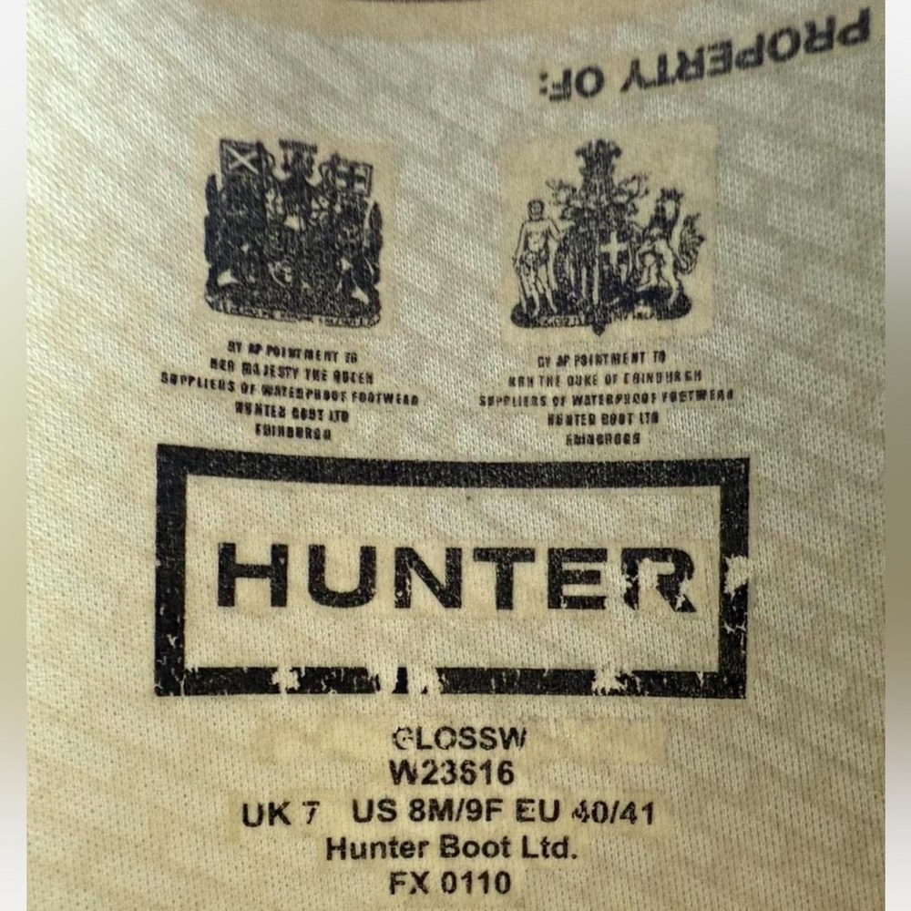 Hunter Classic Black Gloss Waterproof Boots - Picture 6 of 6